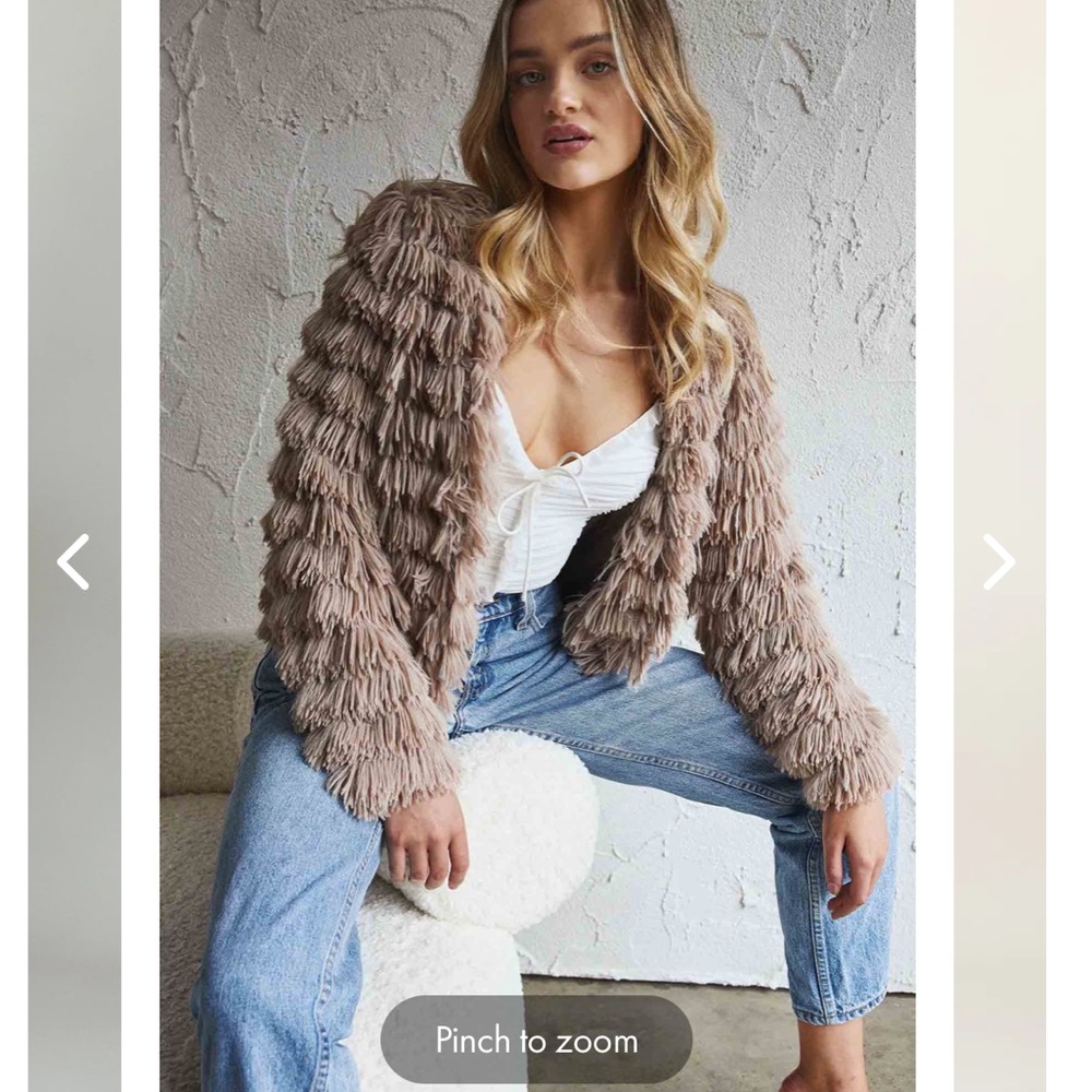 XS Altard state Faux Fur Jacket!